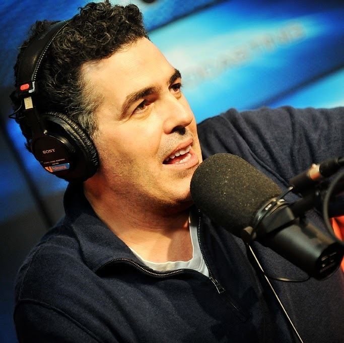 Adam Carolla httpslh3googleusercontentcomergxQVTii8AAA