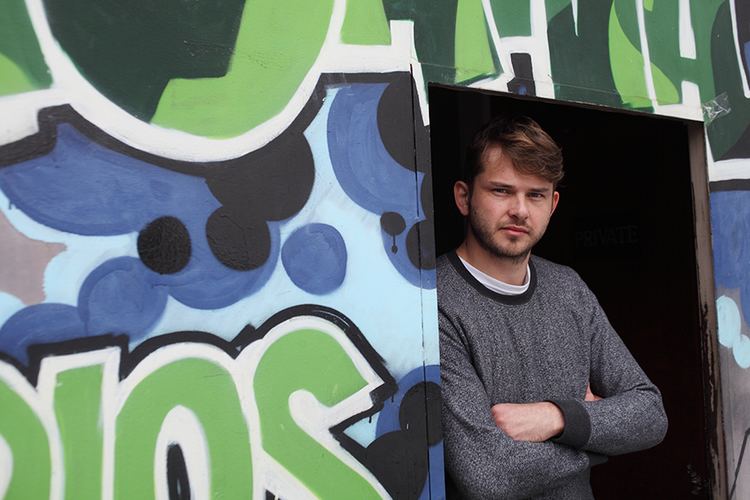 Charlie Andrew Producer Charlie Andrew Mixes AltJ with UAD PlugIns