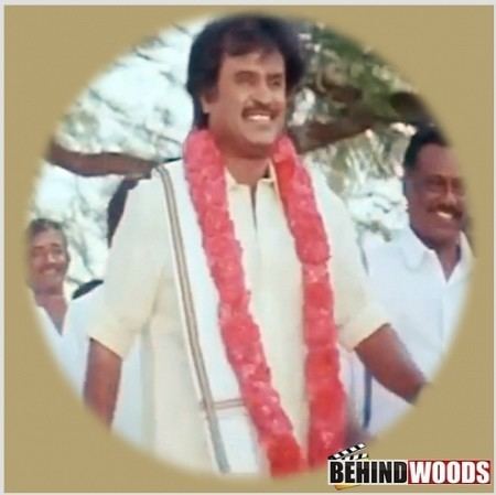 Ejamaan Rajinikanth Ejamaan Superstars show the power of The Veshti