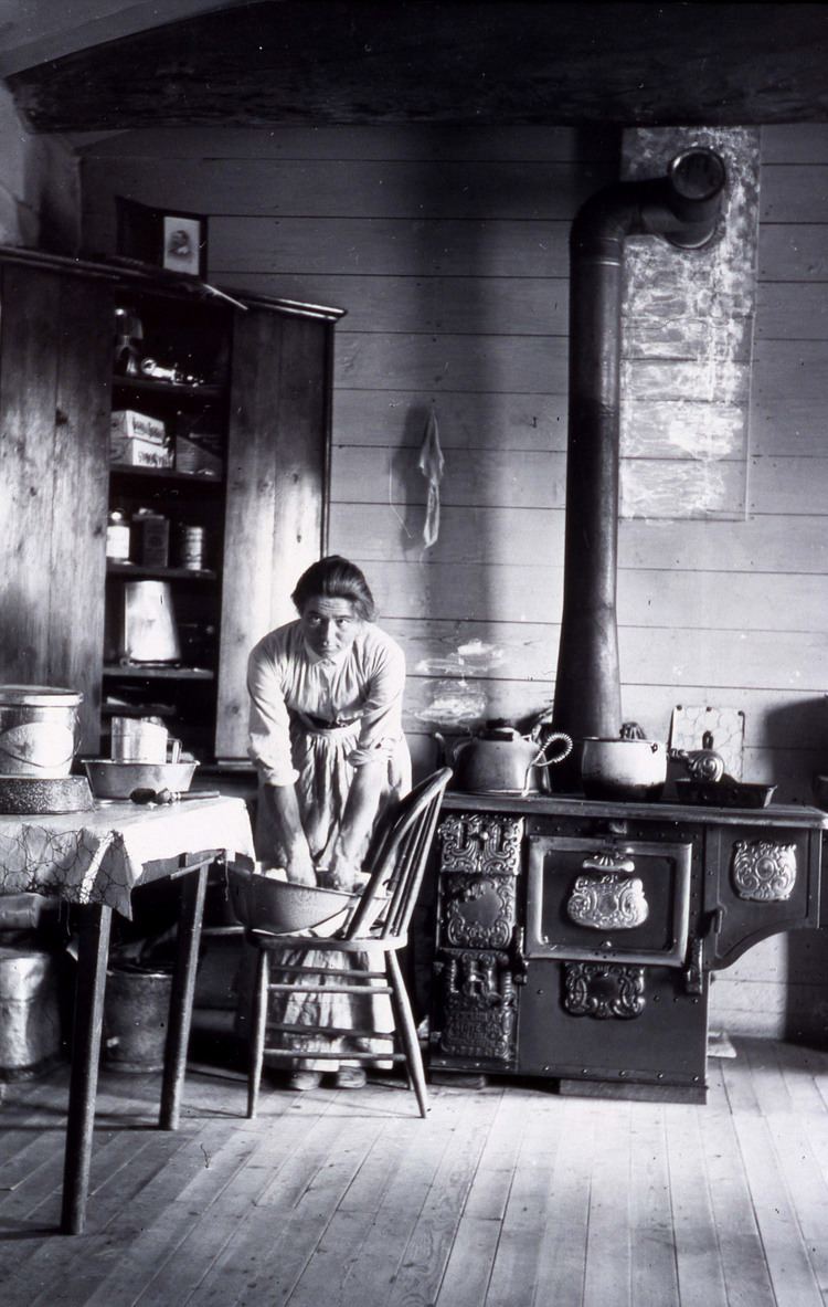 Evelyn Cameron Photographic Legacies of Evelyn Cameron and Julia Tuell