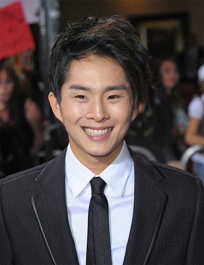Justin Chon justinchon0202 Twilight Guide