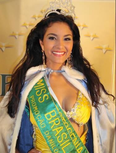 Larissa Costa larissacosta1jpg