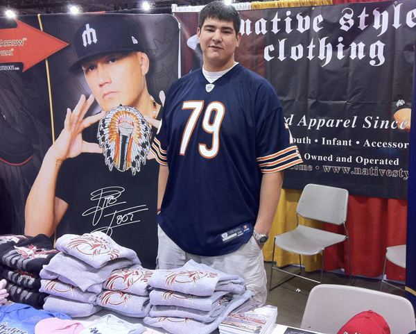 Levi Horn Levi Horn of the Chicago Bears Rocks Native Style