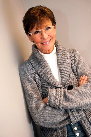 Marva Mollet Marva Biografie