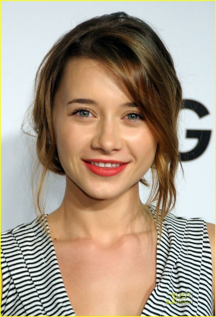 Olesya Rulin Monique Coleman amp Olesya Rulin Teen Vogue Talented