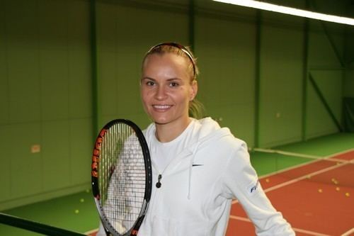 Piia Suomalainen smashtennissporttisaitticomBin217435origima