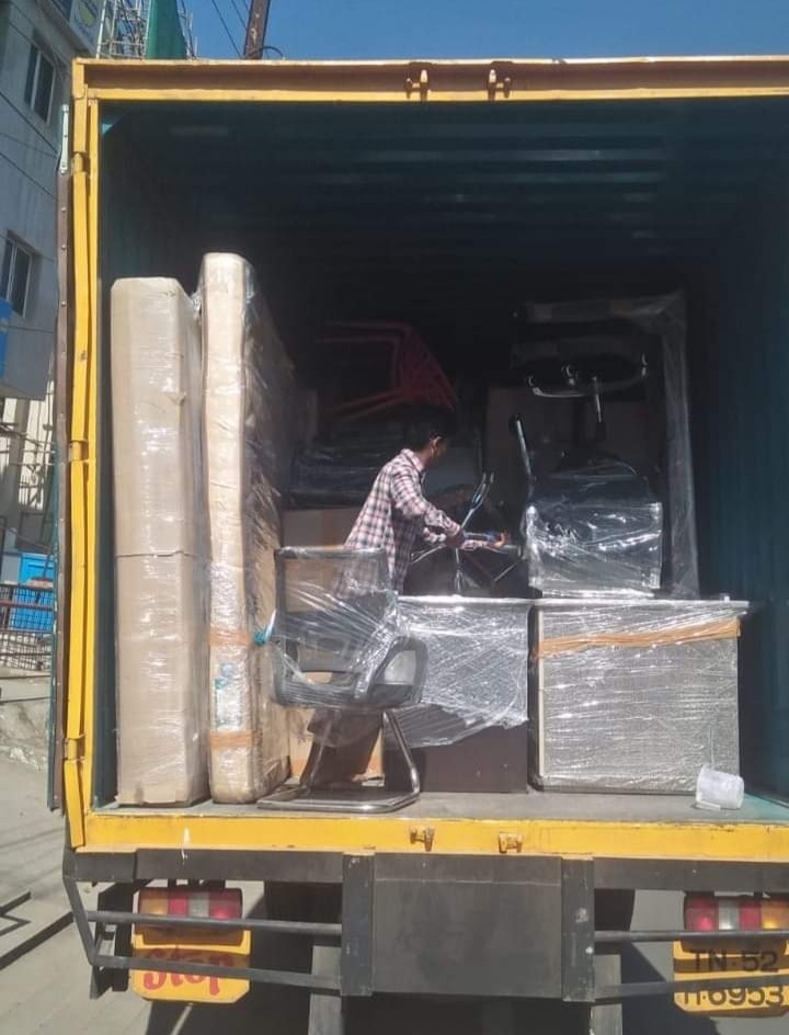 loading Anokhi Packers in Siliguri