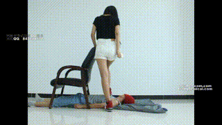 【天依】女主脚下的运动人体垫！