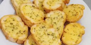 Receita de Torrada temperada com orégano