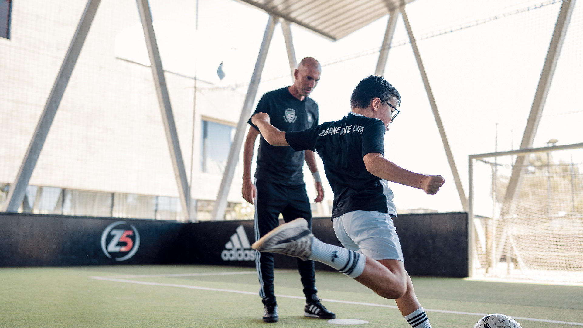 PhotoLe ZIDANE FIVE CLUB poursuit son développement !