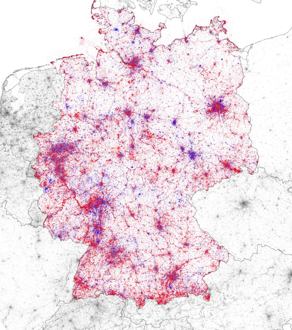 Replication package for: Digital Landscape Traces - Locals and Tourists in Germany Map