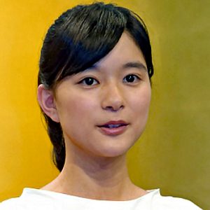 芳根京子 かわいい 素朴 可愛くない 水着 へそ 画像