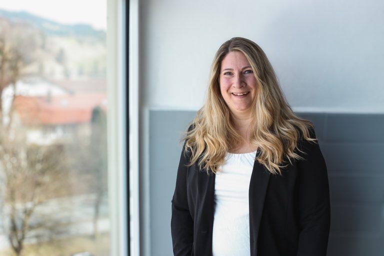 SoftTec Mitarbeiterin Petra Kampfl
