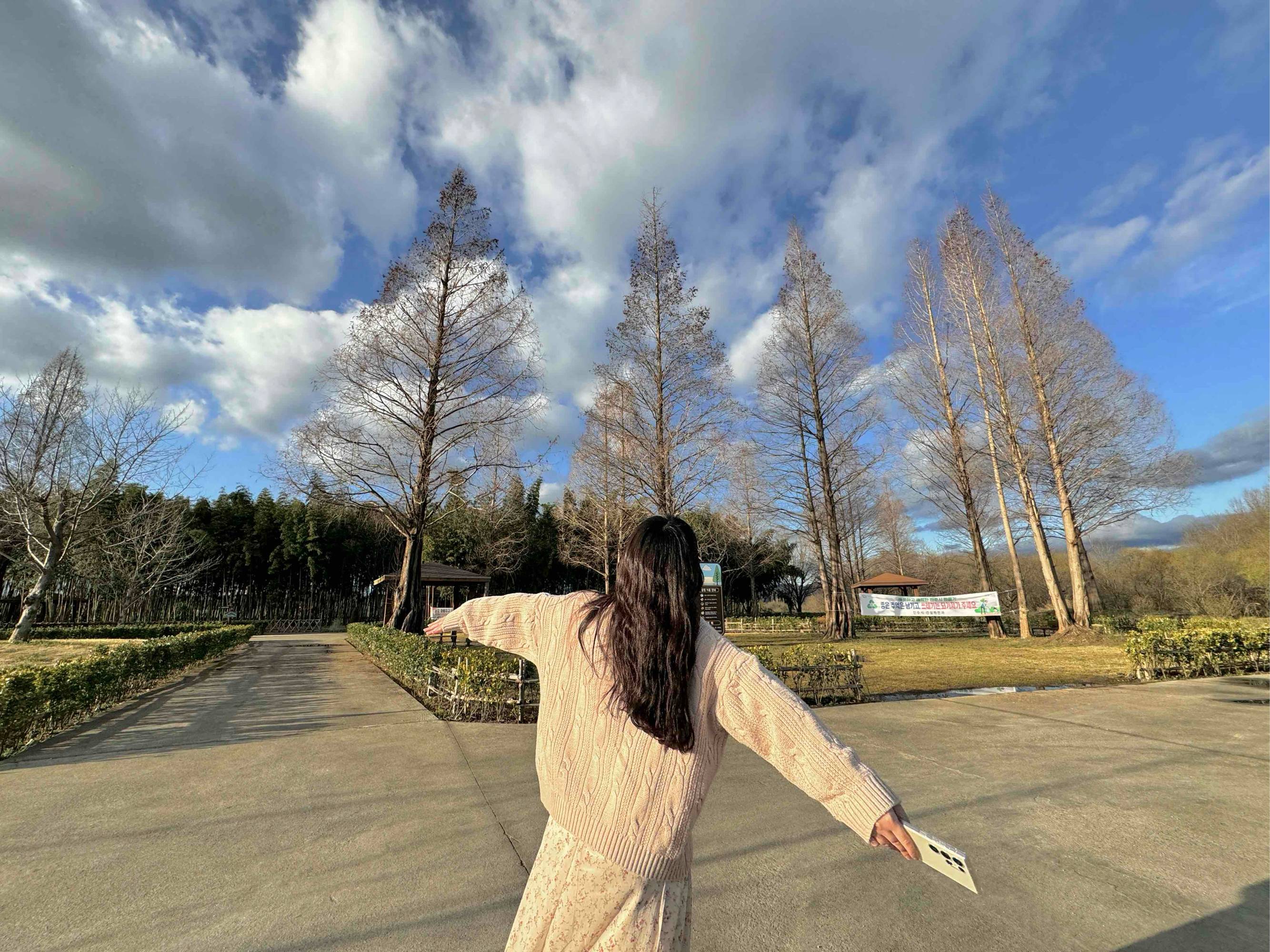 아린이 (tkctoo) Farcaster social identity (Fname handle) PFP