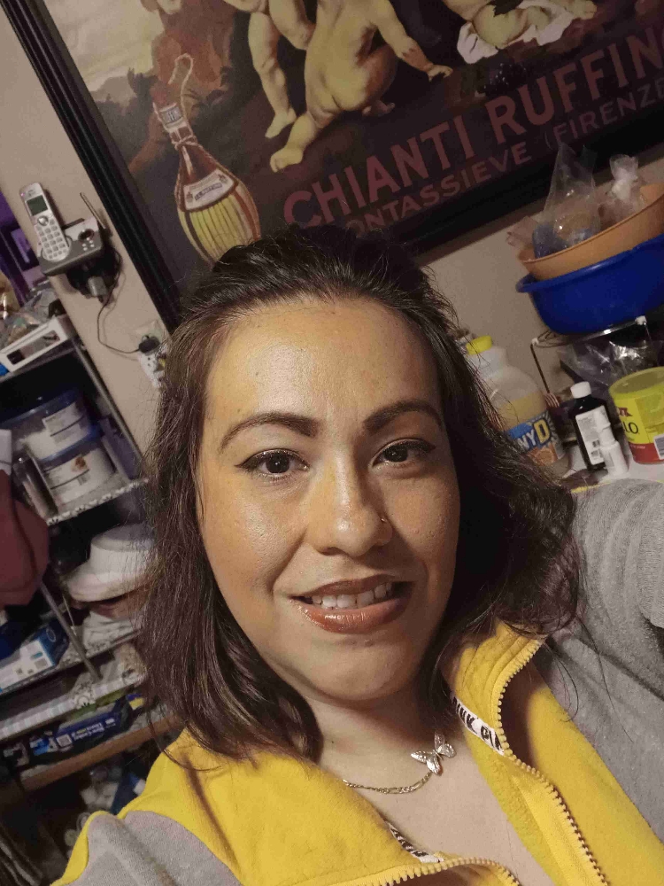 Luz Elena (lucy34) Farcaster social identity (Fname handle) PFP