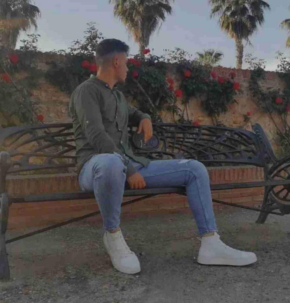 Juan (jescaleraa) Farcaster social identity (Fname handle) PFP