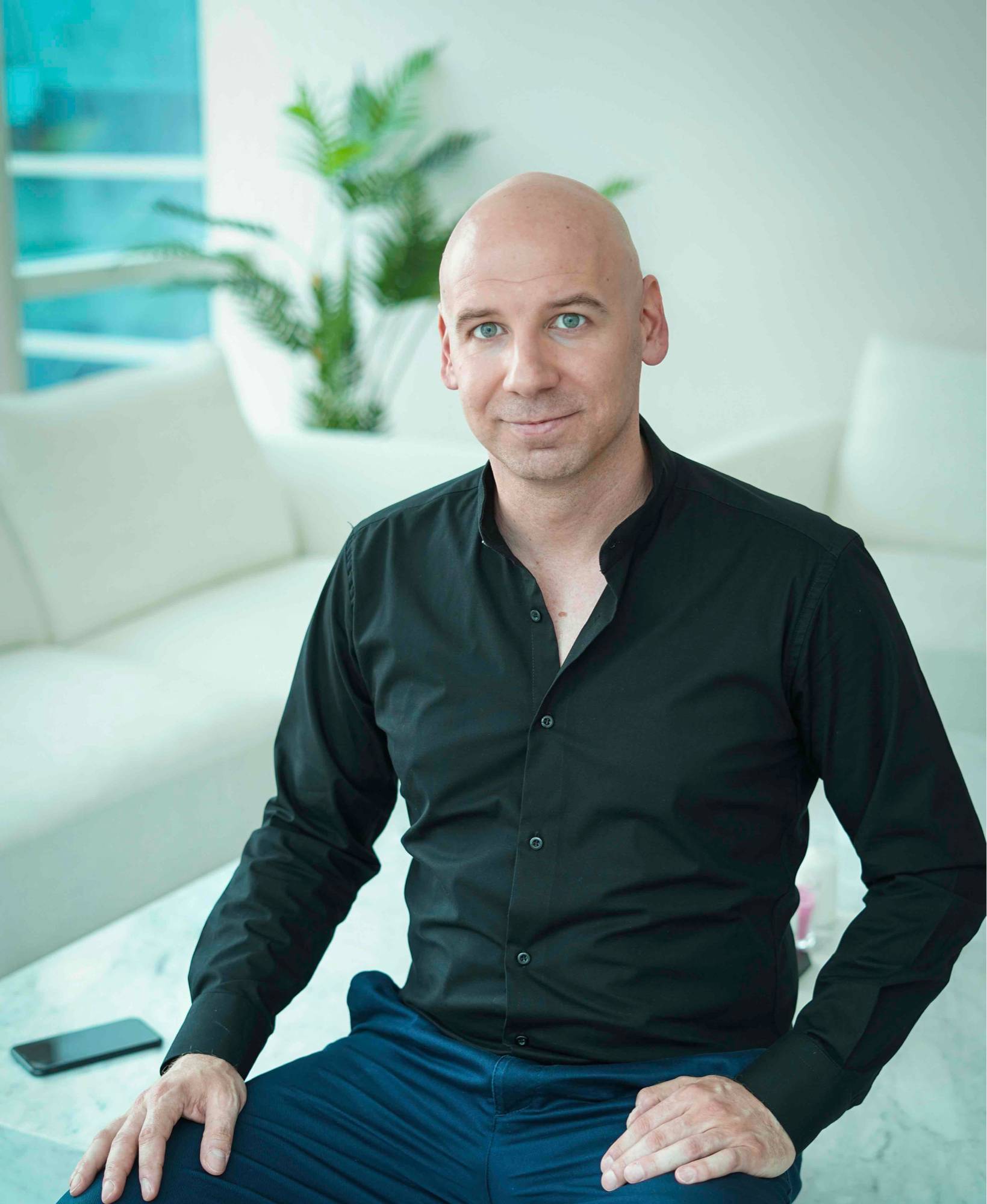 Christos Tzikas (christostzikas) Farcaster social identity (Fname handle) PFP