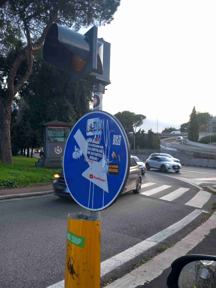 Vinbit (vinbit) Farcaster social identity (Fname handle) PFP