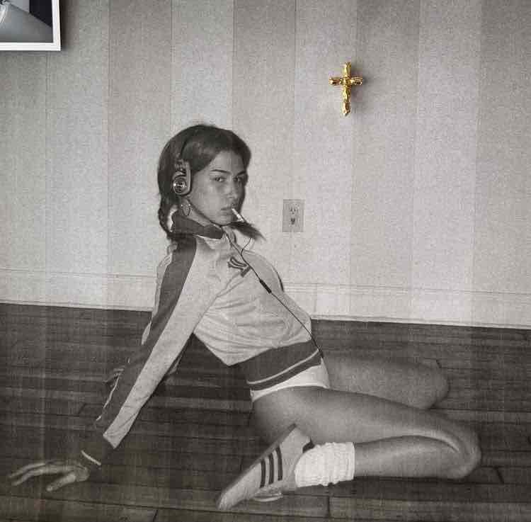 Liza (amoli) Farcaster social identity (Fname handle) PFP