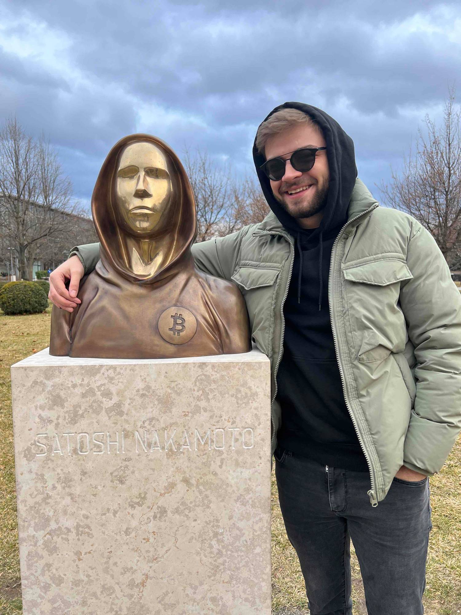 Dominic (zrina) Farcaster social identity (Fname handle) PFP