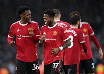 فيديو في ليلة غضب رونالدو بدلاء رانجنيك يقودون مانشستر يونايتد لفوز درامي على ليدز برباعية