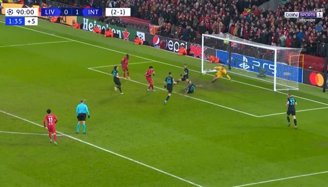 انقاذ فيدال الرائع لهدف محقق في الوقت القاتل امام ليفربول
