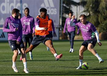 ثلاثي ريال مدريد يغيبون عن التدريبات قبل مواجهة فياريال