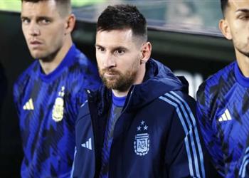 ميسي عن واقعة بصق لاعب باراجواي عليه لن أجعله مشهور ا