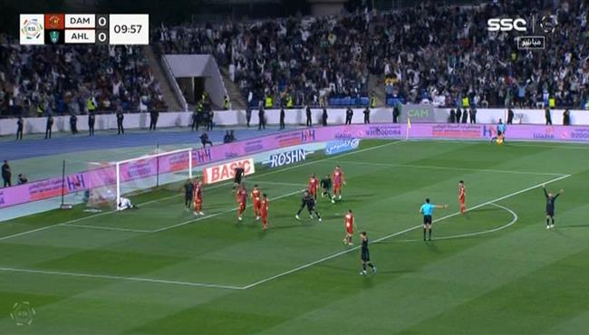 اهداف مباراة الاهلي وضمك 2 2 الدوري السعودي