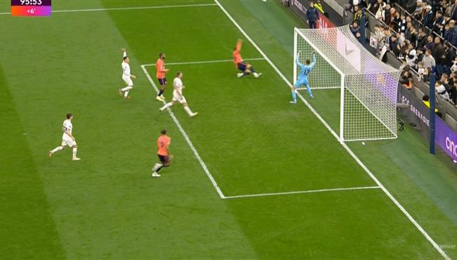 العارضه والحارس يحرمان ايفرتون من هدف التعادل في الثواني الاخيره