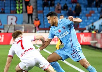 فيديو تريزيجيه يقود طرابزون سبور للفوز على أنطاليا في الدوري التركي