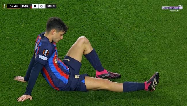 اصابة وخروج بيدري في مباراة برشلونة ومانشستر يونايتد بالدوري الاوروبي