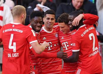 فيديو مهرجان أهداف بايرن ميونخ يتخطى أوجسبورج بخماسية في الدوري الألماني