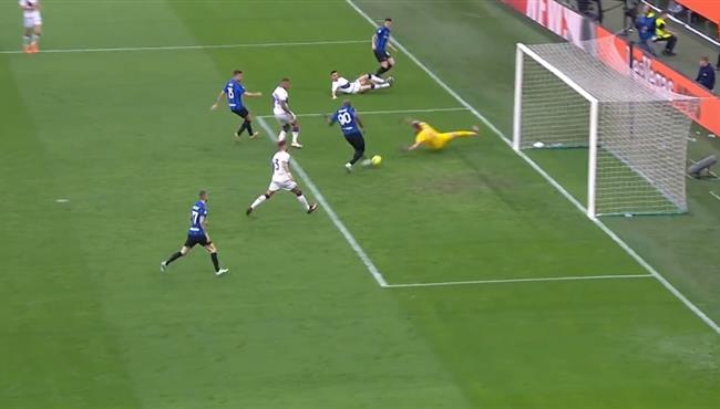 لوكاكو يهدر فرصة لا تصدق امام مرمي فيورنتينا الخالي