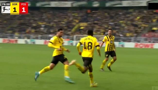 اهداف مباراة بوروسيا دورتموند ويونيون برلين 2 1 الدوري الالماني