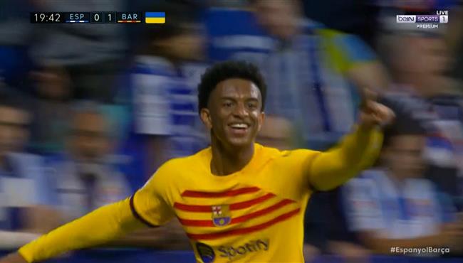 هدف برشلونة الثاني في مرمي اسبانيول بالدوري الاسباني بالدي