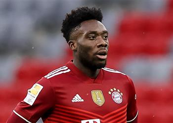 هونيس يرد على تصريحات وكيل ديفيز بشأن مستقبله مع بايرن ميونخ