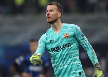 فالنسيا يطالب برشلونة بـ4 ملايين يورو بسبب صفقة نيتو