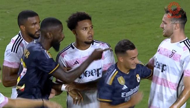 مشاده بين الاعبين في مباراة ريال مدريد ويوفنتوس