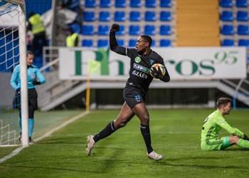 الأهلي يواجه منافسة إنجليزية على ضم إيدوفي إيكوبا