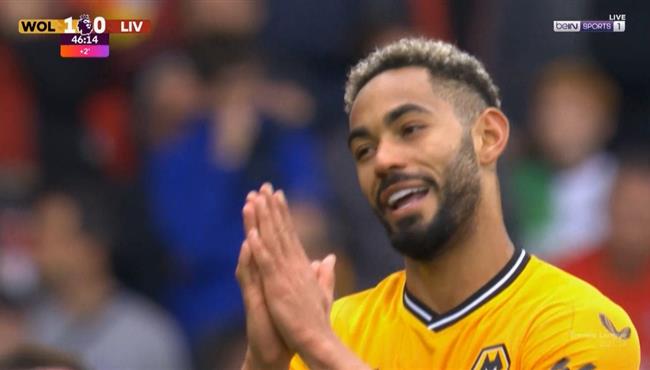 كونيا يتلاعب بدفاع ليفربول ويهدر فرصة هدف لولفرهامبتون