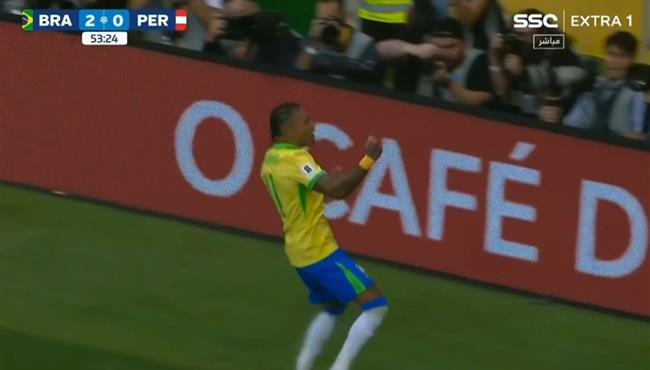 هدف رافينيا الثاني في مرمي بيرو بتصفيات كاس العالم