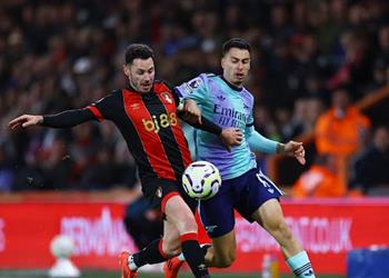 فيديو بـ10 لاعبين آرسنال يتلقى أول هزيمة بالموسم أمام بورنموث في الدوري الإنجليزي