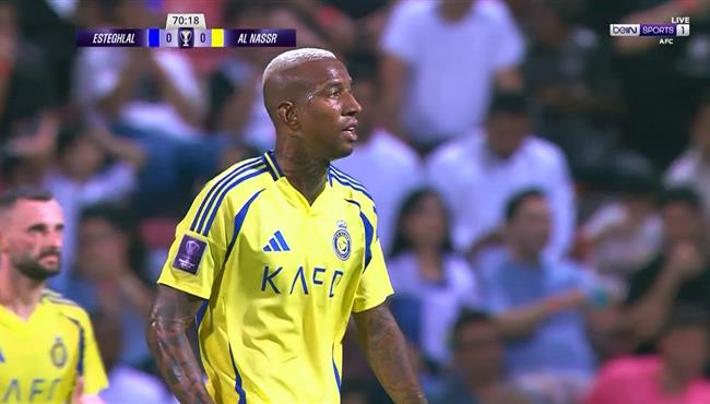 تصدي حارس استقلال طهران يحرم تاليسكا من تسجيل هدف رائع للنصر