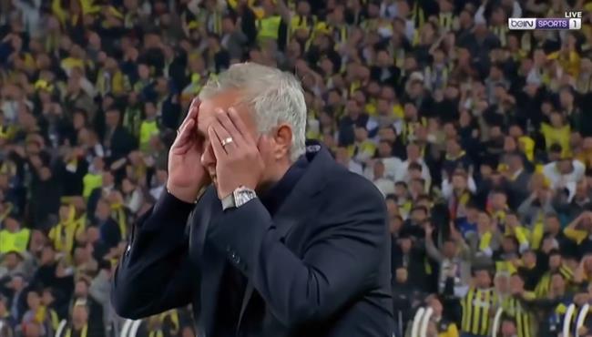 رد فعل مورينيو بعد تألق أونانا في مباراة مانشستر يونايتد وفناربخشة بالدوري الاوروبي