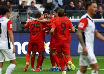 رجل مباراة فرانكفورت وبايرن ميونخ بـ الدوري الألماني