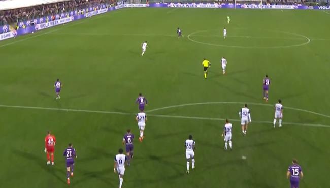 دي خيا يصنع هدف فيورنتينا الثالث في مرمي هيلاس فيرونا بالدوري الايطالي