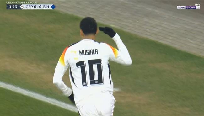 هدف جمال موسيالا في مرمي البوسنة والهرسك بدوري الامم الاوروبية