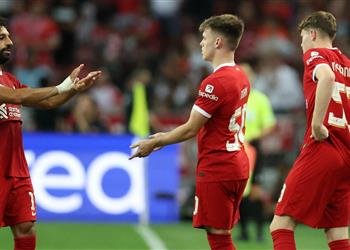 لاعب مانشستر يونايتد السابق ليفربول يمتلك خليفة محمد صلاح