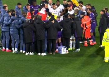 فيديو توقف مباراة فيورنتينا وإنتر بعد فقدان أحد اللاعبين وعيه
